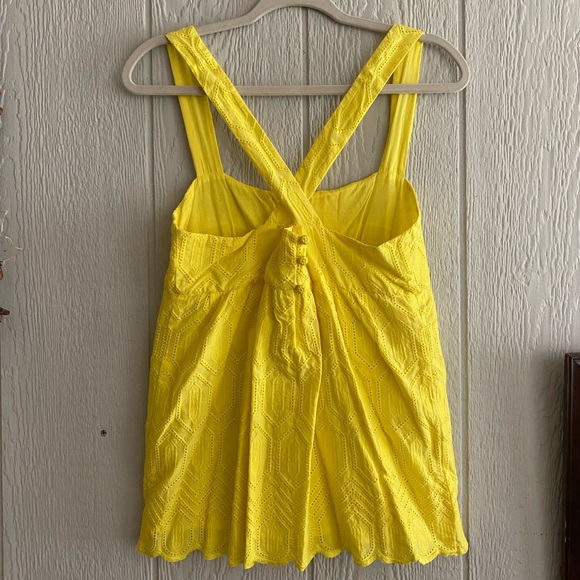 Diane von Furstenberg Yellow Eyelet Crisscross Back Scallop Hem Babydoll Tank 10 - Picture 6 of 9